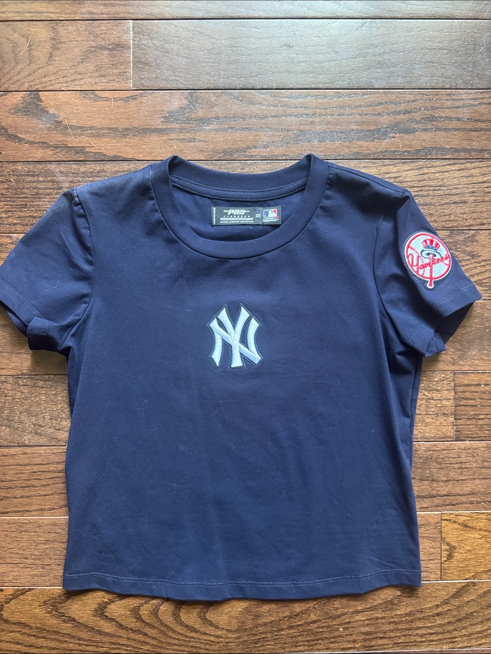 Women’s Navy Crop Tee with NY Yankees Logo